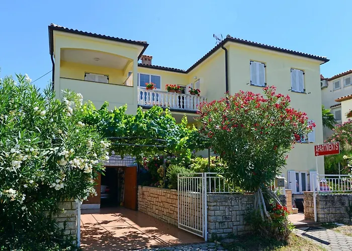 Krebel In - Istrien Гостевой дом Пореч