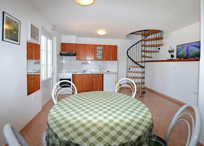 Krebel In - Istrien פורץ