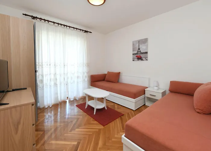 Krebel In - Istrien בית הארחה